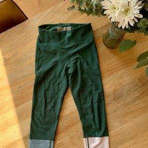 Outdoor Voices 7/8 Length Emerald Dipped Leggings
